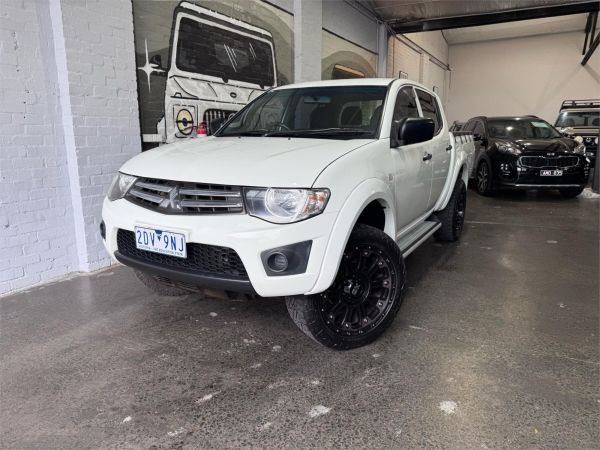 2012 MITSUBISHI TRITON DOUBLE CAB UTILITY MN MY12 GLX (4x4) image