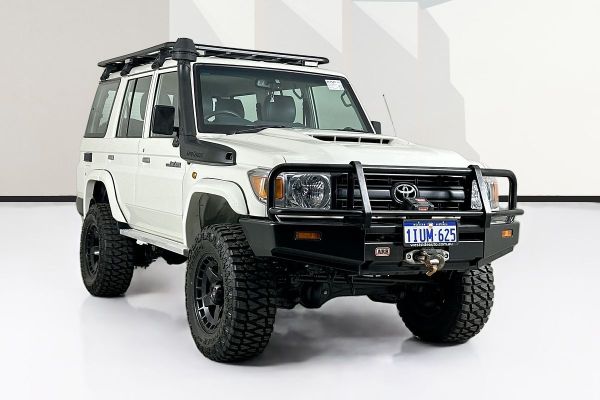 2018 Toyota LANDCRUISER WORKMATE (4x4) VDJ76R MY18 image