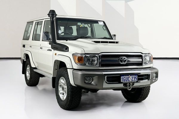 2019 Toyota LANDCRUISER GXL (4x4) VDJ76R image