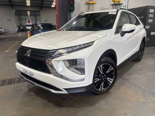 2020 Mitsubishi Eclipse Cross YB MY21 Aspire (2WD) White Continuous Variable Wagon image