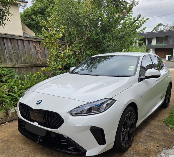 2025 BMW 118i Hatchback image