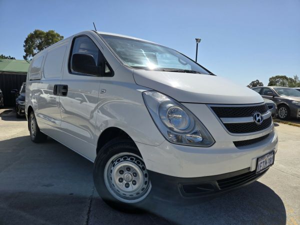 2015 Hyundai iLOAD TQ2-V MY15 White 5 Speed Automatic Van image