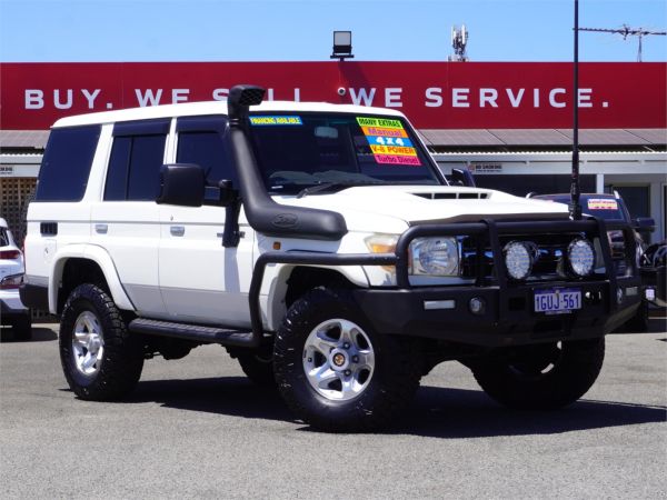 2012 Toyota Landcruiser Wagon VDJ76R MY10 Workmate image