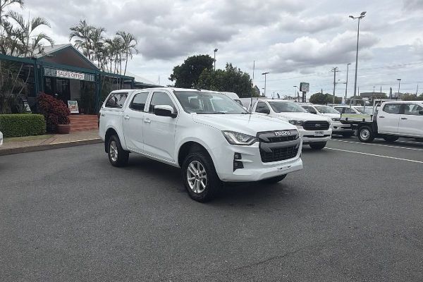 2022 Isuzu D-MAX SX 4X4 image