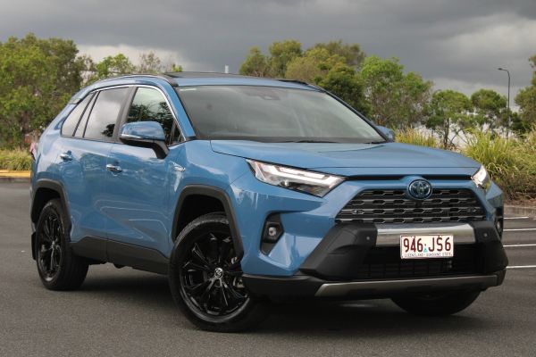 2024 Toyota Rav4 WAGON CRUISER AXAH54R image