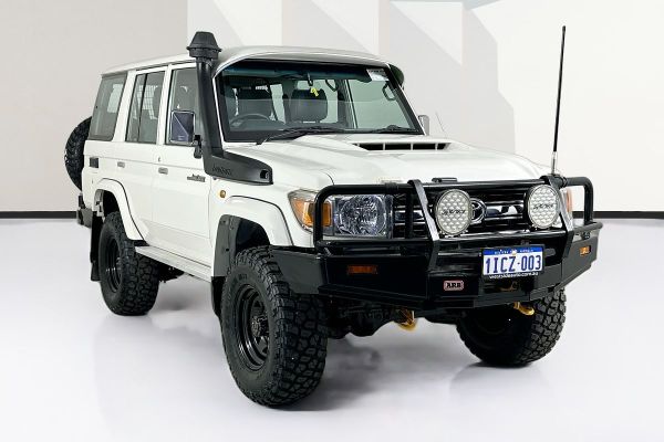 2019 Toyota LANDCRUISER GXL (4x4) VDJ76R image