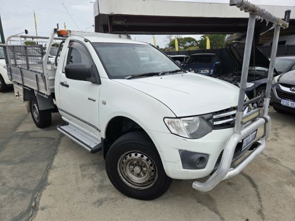2011 Mitsubishi Triton MN MY11 GLX 4x2 White 4 Speed Automatic Cab Chassis image