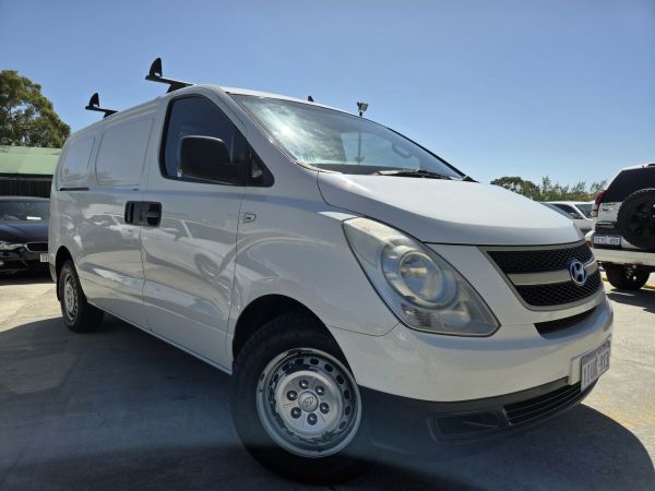 2009 Hyundai iLOAD TQ-V White 5 Speed Manual Van image