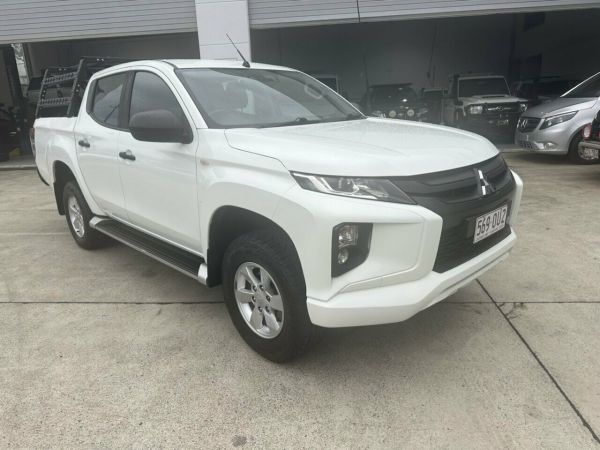 2021 Mitsubishi Triton MR MY21 GLX+ Double Cab White 6 Speed Sports Automatic Utility image