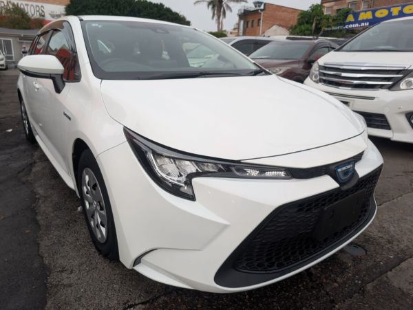 2020 TOYOTA COROLLA TOURING (HYBRID) image