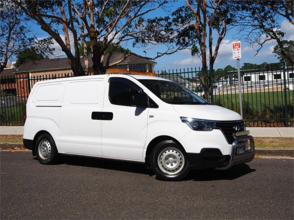 2019 HYUNDAI iLOAD 4D VAN TQ4 MY20 3S TWIN SWING image