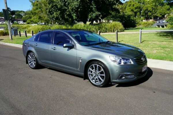 2016 Holden Calais VF II V Green 6 Speed Automatic Sedan image