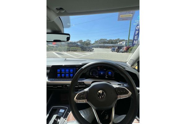 2021 Volkswagen Golf MK VIII Life image