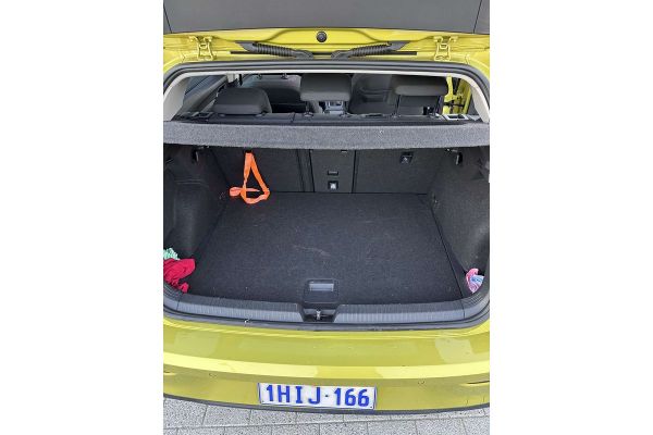 2021 Volkswagen Golf MK VIII Life image