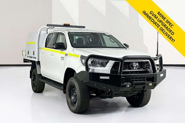 2025 Toyota HILUX SR (4x4) STEEL WHEELS GUN126R RC 4X4 image