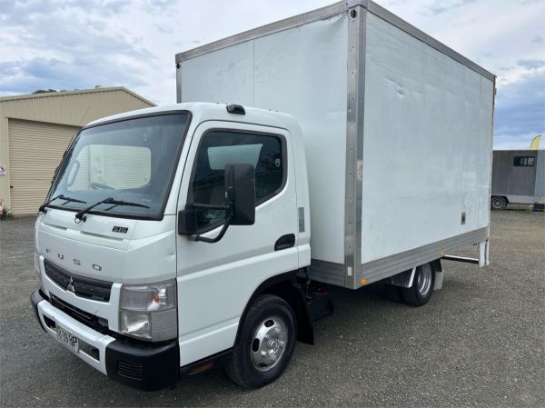 2014 MITSUBISHI CANTER Pantec 7/800 MY14 image