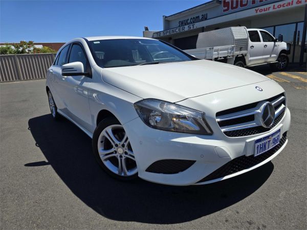2014 MERCEDES-BENZ A180 5D HATCHBACK 176 BE image