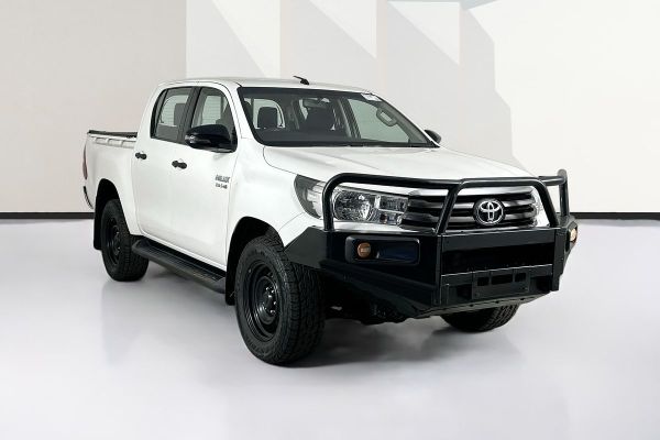 2017 Toyota HILUX SR (4x4) GUN126R 4X4 image