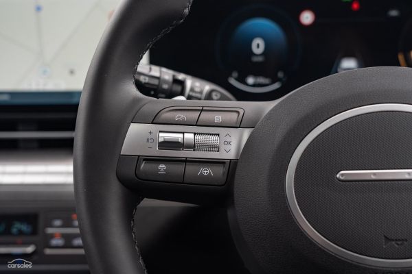 2025 Hyundai Kona SX2.V2 Premium image