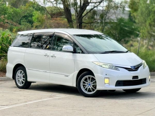 2011 Toyota Estima Van AHR20 X image