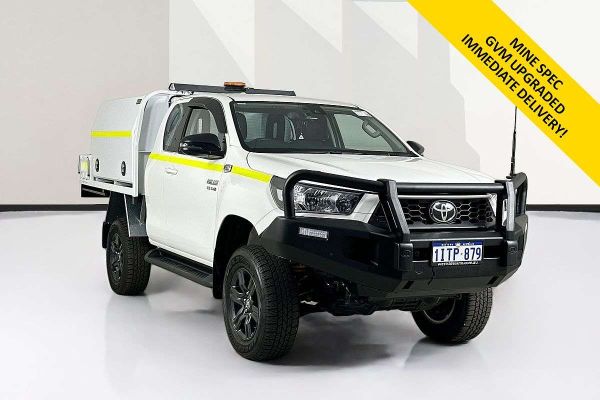 2025 Toyota HILUX SR (4x4) GUN126R RC 4X4 image