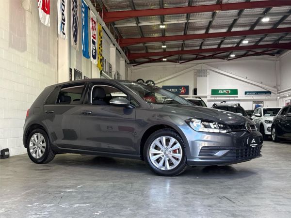 2019 VOLKSWAGEN GOLF 5D HATCHBACK AU MY20 110 TSI TRENDLINE image
