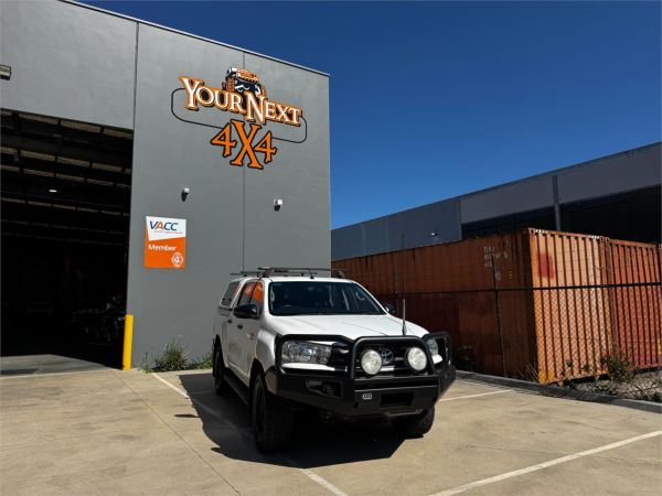 2018 TOYOTA HILUX DUAL C/CHAS GUN126R MY17 SR (4x4) image