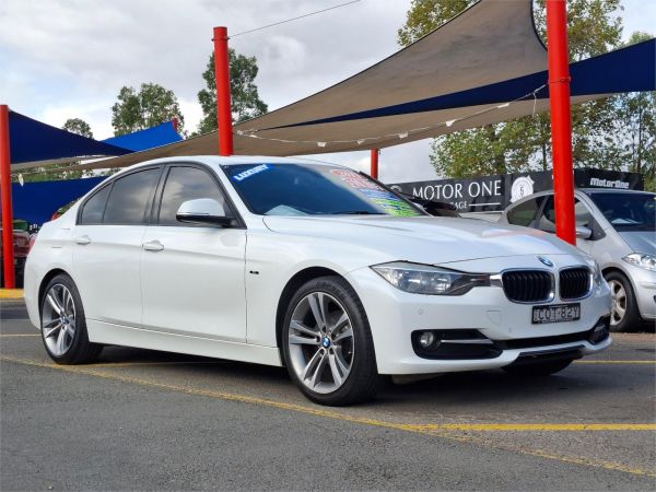 2013 BMW 3 Series Sedan F30 MY0413 316i image