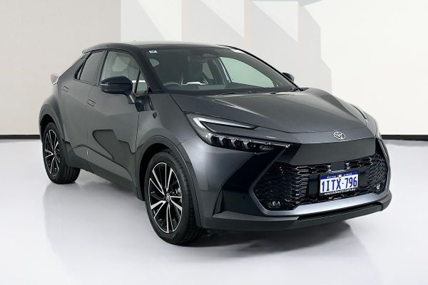 2025 Toyota C-HR KOBA HYBRID + 2 TONE ZYX20R image