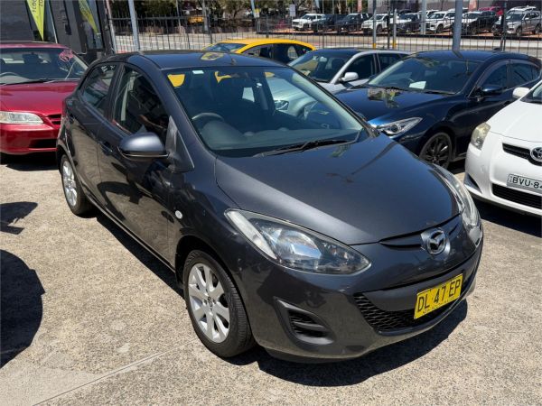 2013 MAZDA MAZDA2 5D HATCHBACK DE MY14 NEO SPORT image