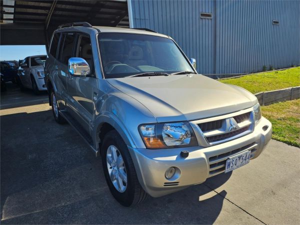2005 Mitsubishi Pajero Wagon NP MY06 Exceed image