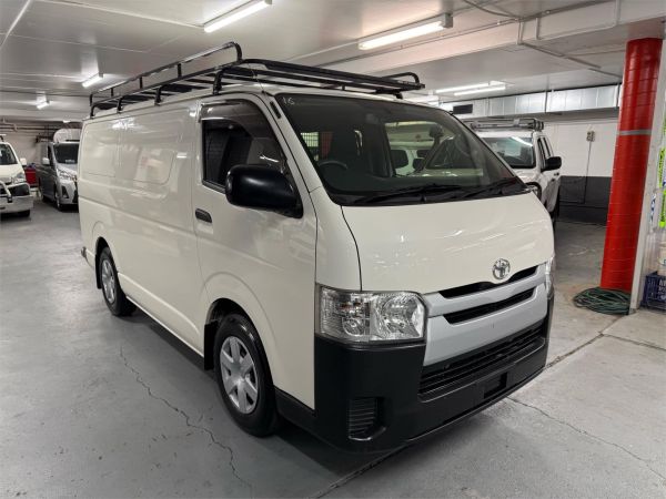 2017 TOYOTA HIACE 4D VAN KDH201R MY16 LWB image