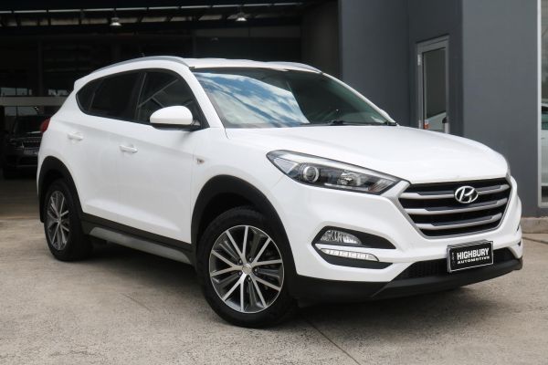 2017 Hyundai Tucson SUV Active X TL image