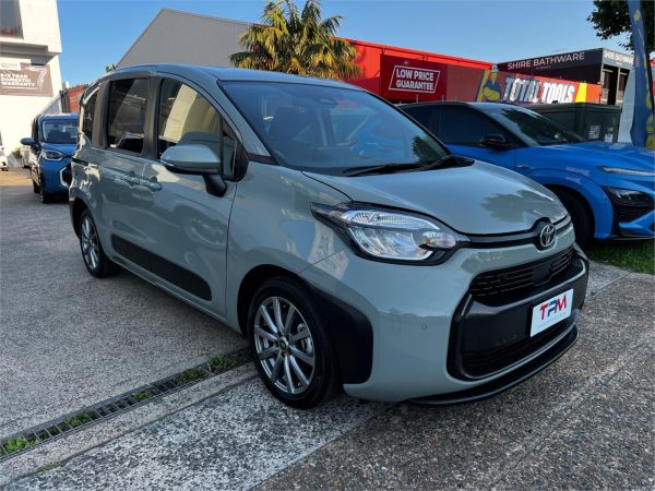 2023 Toyota Sienta Wagon XP210 3Rd Generation Hybrid Z image