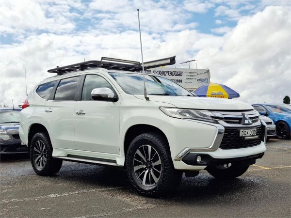 2017 Mitsubishi Pajero Sport Wagon QE MY17 GLS image