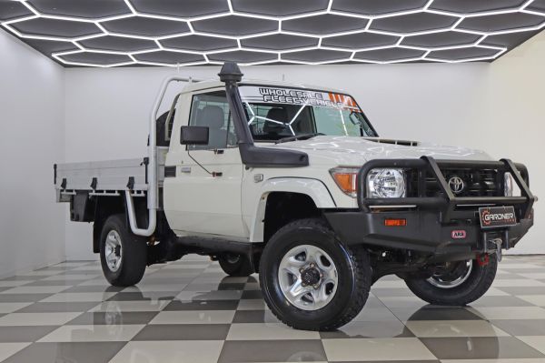2019 Toyota Landcruiser CAB CHASSIS GX SINGLE CAB VDJ79R image