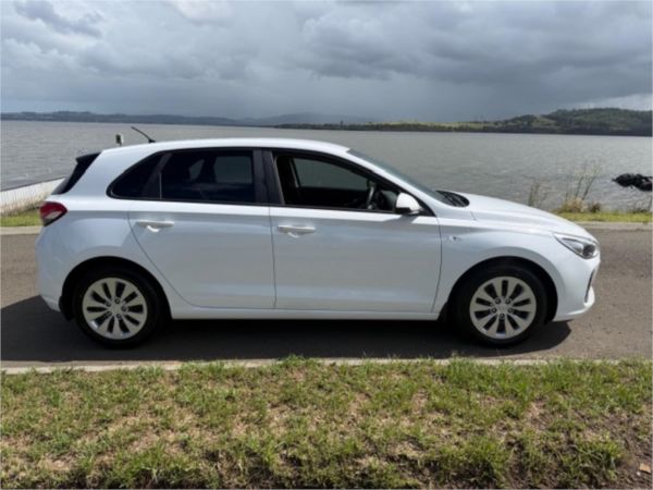 2018 HYUNDAI i30 4D HATCHBACK PD GO image