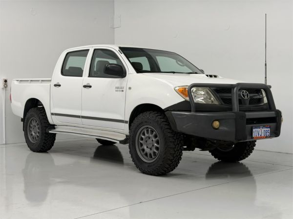 2005 TOYOTA HILUX DUAL CAB P/UP KUN26R SR (4x4) image