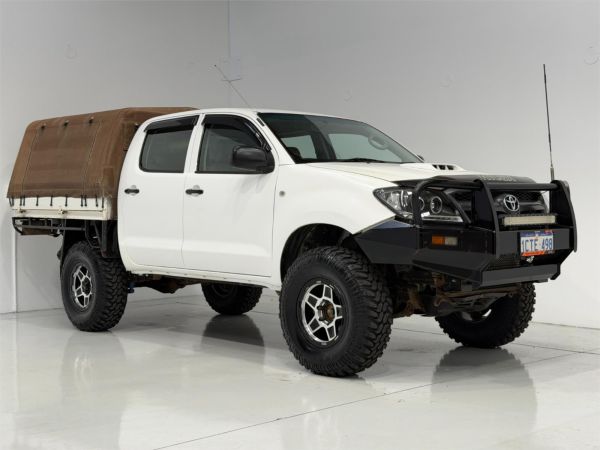 2005 TOYOTA HILUX DUAL CAB P/UP KUN26R SR (4x4) image