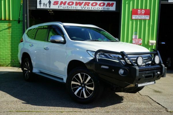 2017 Mitsubishi Pajero NX MY18 GLS White 5 Speed Sports Automatic Wagon image