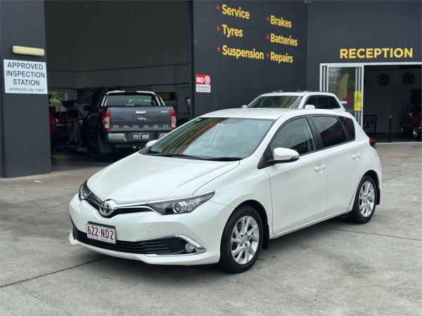 2016 Toyota Corolla Hatchback ZRE182R Ascent Sport image