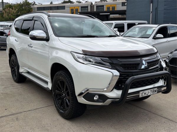 2019 Mitsubishi Pajero Sport Wagon QE MY19 Black Edition image