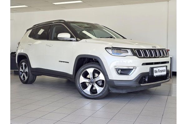 2017 Jeep Compass Limited M6 image