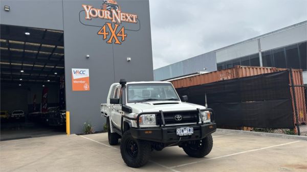 2015 TOYOTA LANDCRUISER DOUBLE C/CHAS VDJ79R MY12 UPDATE WORKMATE (4x4) image