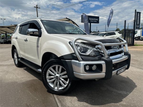 2018 ISUZU MU-X 4D WAGON UC MY17 LS-T (4x4) image