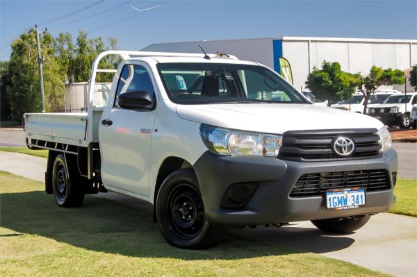 2018 TOYOTA HILUX C/CHAS GUN122R MY17 WORKMATE image