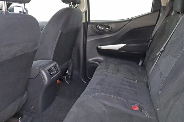 2018 Nissan Navara UTILITY ST DUAL CAB D23 S3 image