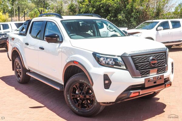 2025 Nissan Navara PRO-4X D23 Auto 4x4 MY25 Dual Cab image