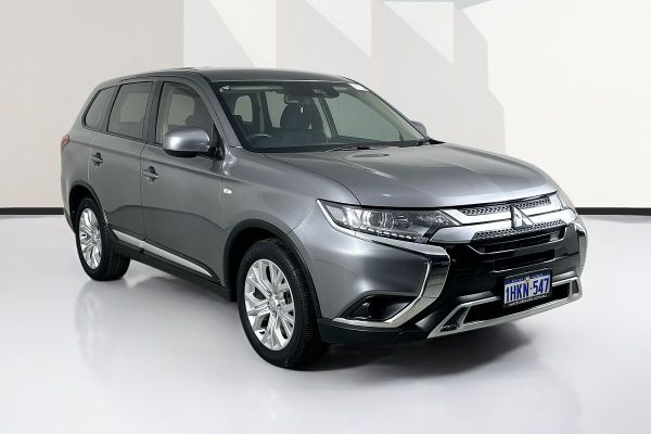 2021 Mitsubishi OUTLANDER ES 7 SEAT (2WD) ZL MY21 image