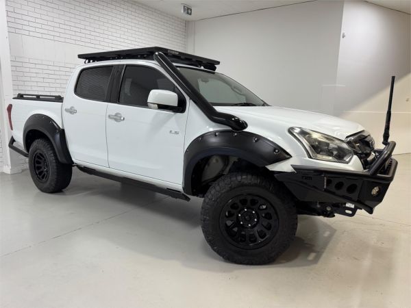 2019 ISUZU D-MAX CREW CAB UTILITY TF MY19 LS-M (4x4) image